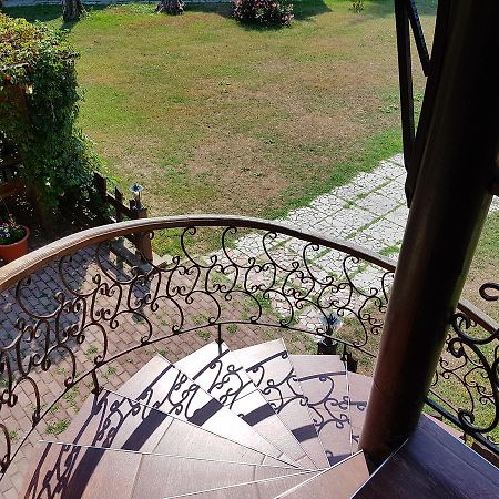 Guest House Black Sea Pizunda Esterno foto